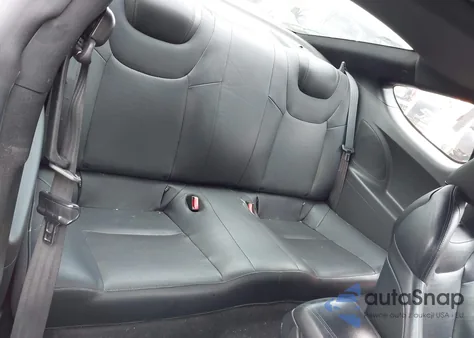 2013 Hyundai Genesis 3.8 Track z USA, uszkodzony, nr VIN KMHHU6KJ6DU079930